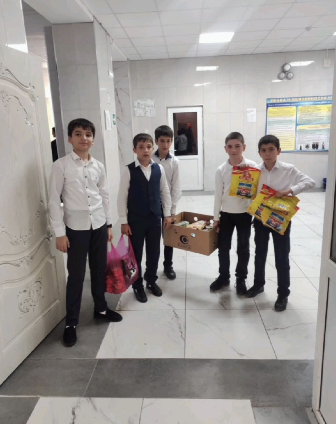 Помощь солдатам.